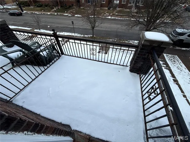 $825 | 3704 Bates Street, Unit A, St. Louis, MO 63116