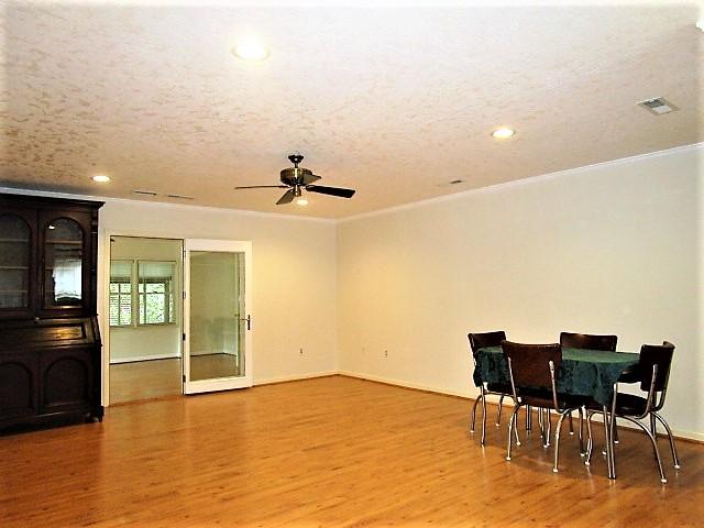 12 Andre Michaux Road Santee, SC 29142 - Photo 3 of 22 Living and Dining Area