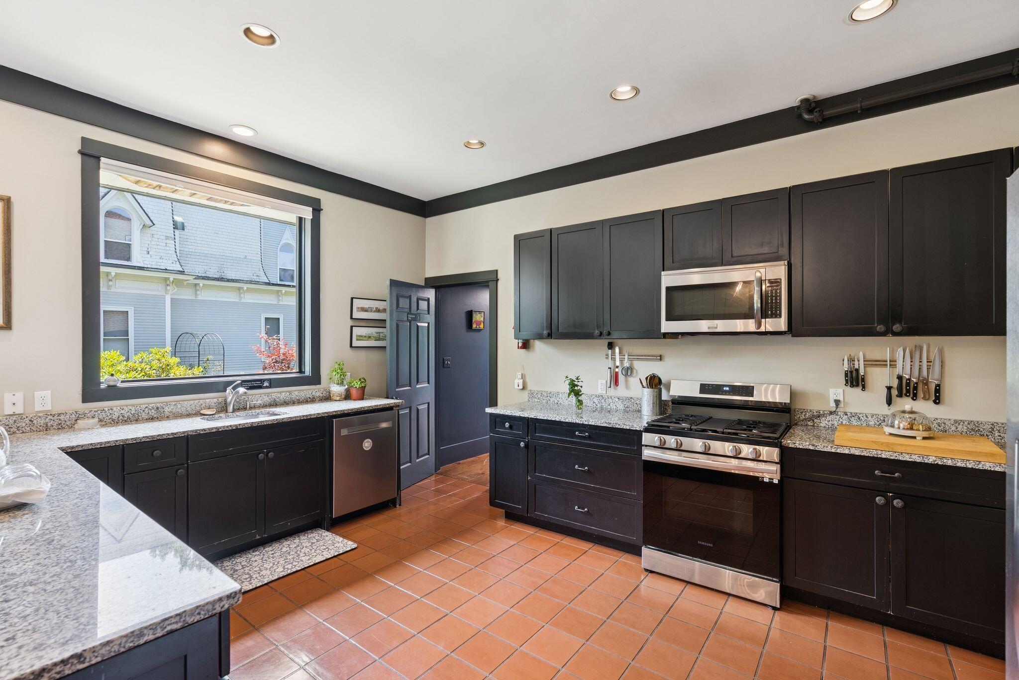 61 Fletcher Street Kennebunk, ME 04043 - Photo 27 of 81 61 Fletcher