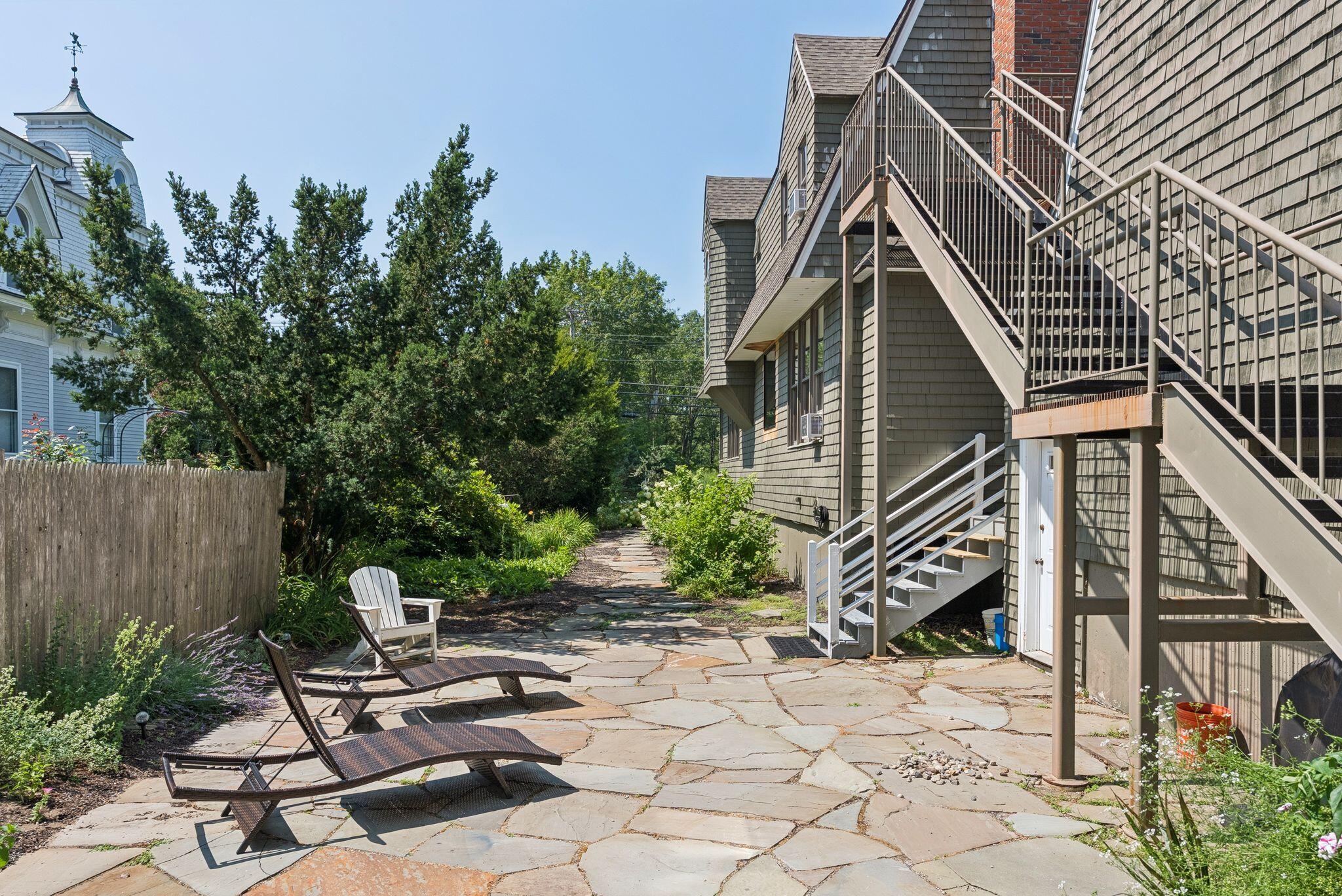 61 Fletcher Street Kennebunk, ME 04043 - Photo 9 of 81 61 Fletcher