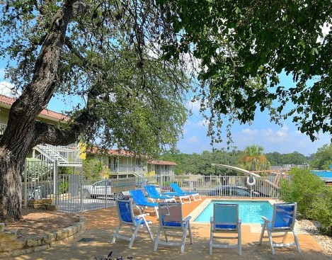 2302 East Side Drive, Unit 30 Austin, TX 78704 - Photo 20 of 22