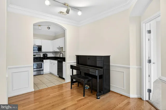 $410,000 | 16 Granite Place, Unit 280, Gaithersburg, MD 20878