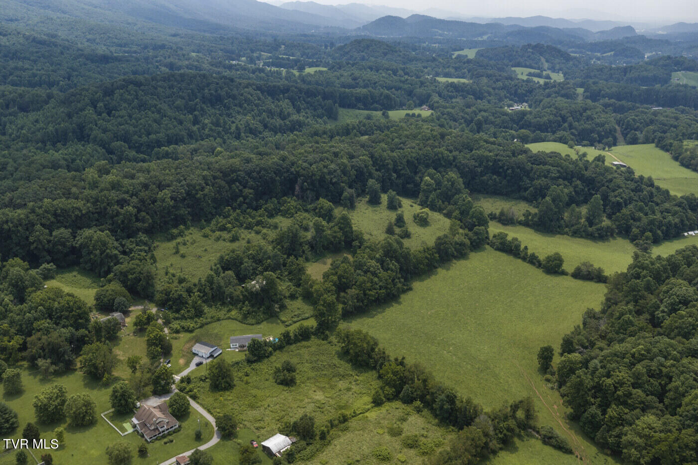 140 Jim Cable Road Elizabethton, TN 37643 - Photo 55 of 57 140 Jim Cable (57)