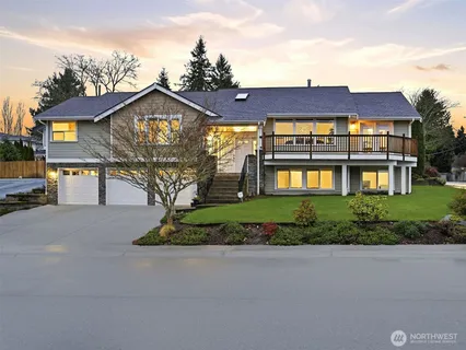 $1,075,000 | 17206 34th Place West, Lynnwood, WA 98037