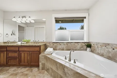 $1,075,000 | 17206 34th Place West, Lynnwood, WA 98037