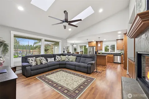 $1,075,000 | 17206 34th Place West, Lynnwood, WA 98037