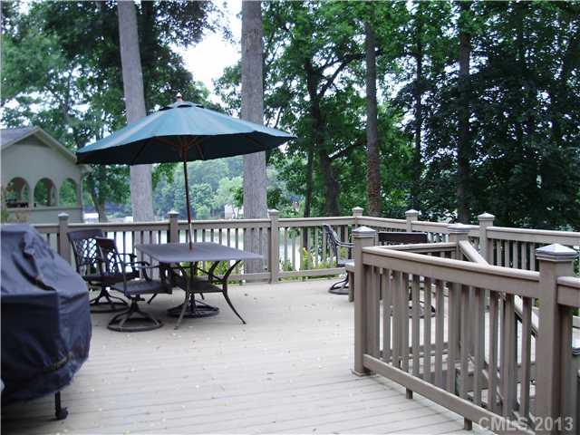 4666 Lake Shore Road North Denver, NC 28037 - Photo 13 of 16 Gallery Image 13