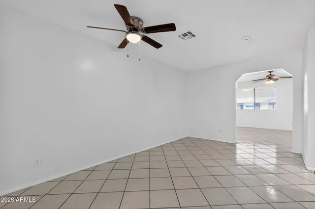 $2,400 | 11624 North 25th Avenue, Phoenix, AZ 85029