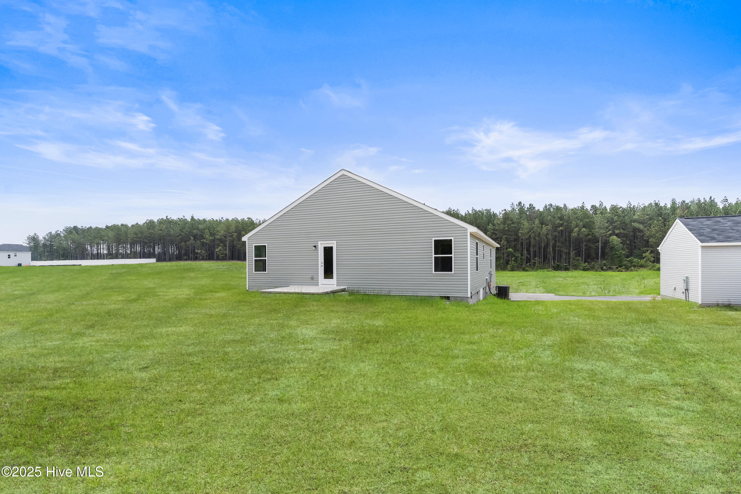 298 Deep River Road Aberdeen, NC 28315 - Photo 7 of 21 Back of house