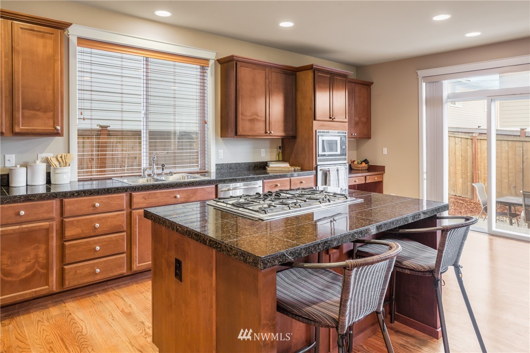 4020 167th Place Southeast Bothell, WA 98012 - Photo 6 of 25