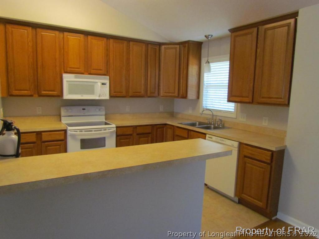 125 Hunters Ridge Cameron, NC 28326 - Photo 4 of 16 Gallery Image 4