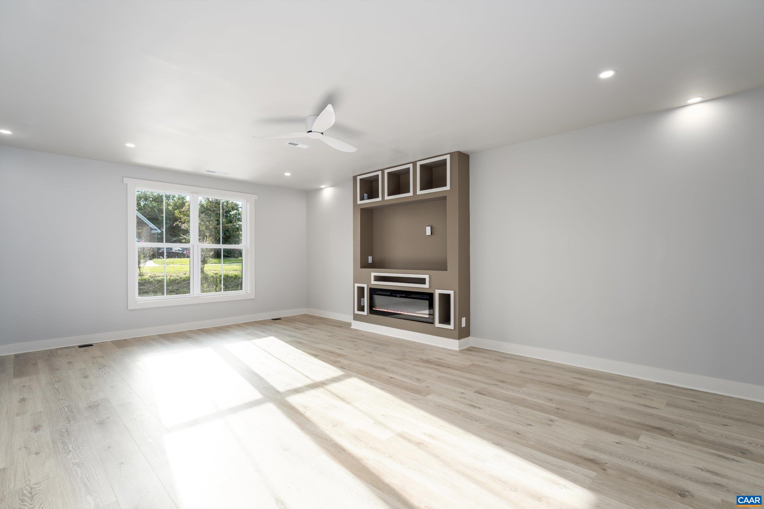 199 Ridgeview Drive Ruckersville, VA 22968 - Photo 57 of 72 a view of a livingroom with furniture