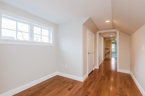 651 Bay Road Hamilton, MA 01982 - Photo 19 of 24 Gallery Image 19