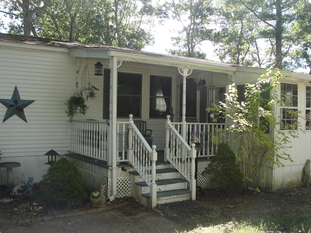144 Windswept Road West Wareham, MA 02576 - Photo 3 of 23 Gallery Image 3