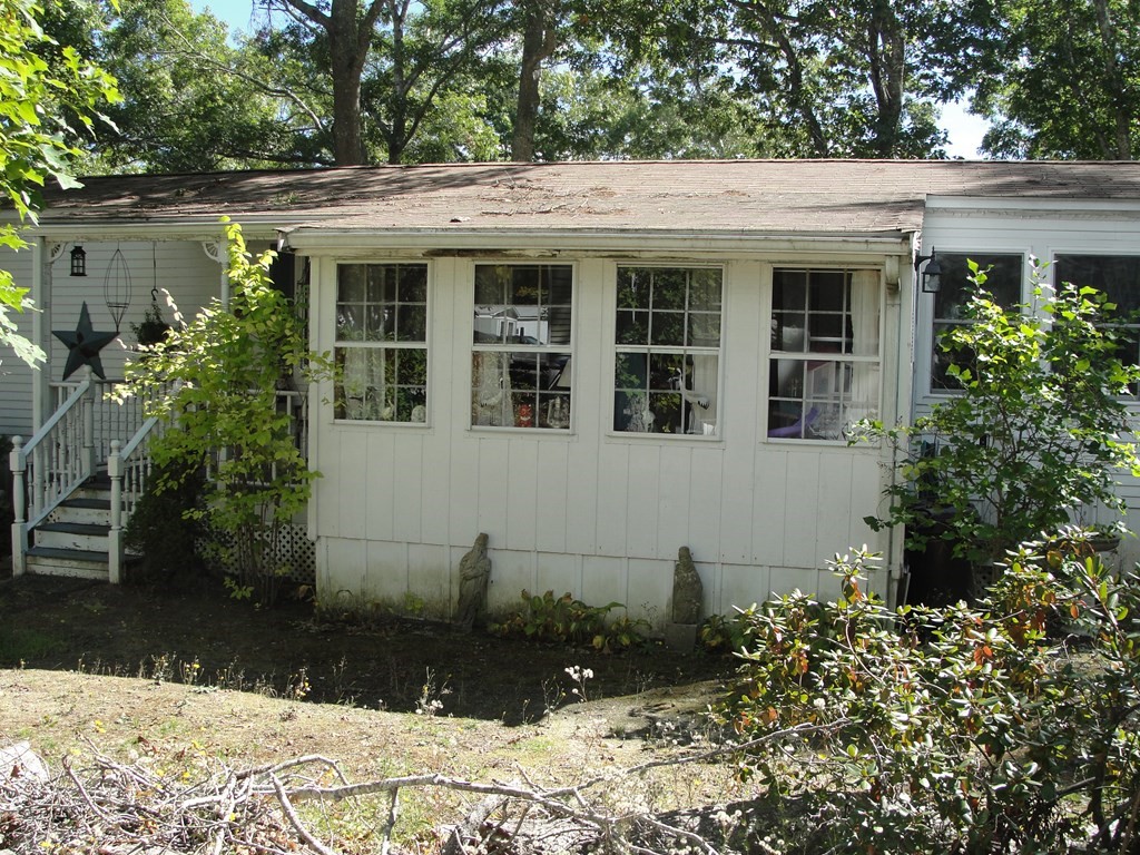 144 Windswept Road West Wareham, MA 02576 - Photo 4 of 23 Gallery Image 4