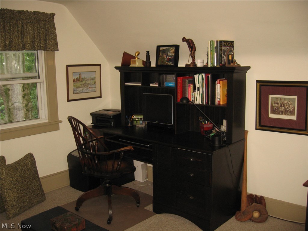 739 Ecton Road Akron, OH 44303 - Photo 24 of 34 BEDRM #5 - USED AS HOME OFFICE