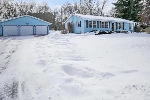 $305,000 | 840 5th Avenue Northwest, Pine City, MN 55063