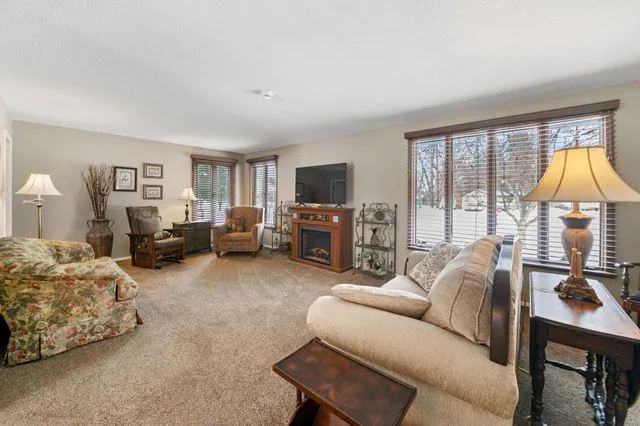 $300,000 | 840 5th Avenue Northwest, Pine City, MN 55063