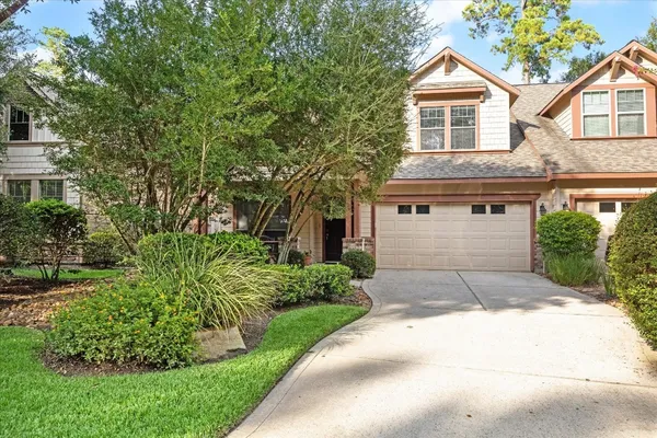 $480,000 | 6 Douvaine Court, The Woodlands, TX 77382