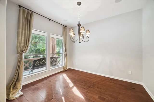 $509,000 | 6 Douvaine Court, The Woodlands, TX 77382