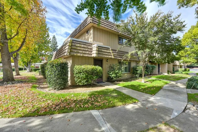 $310,000 | 3132 Vía Grande, Sacramento, CA 95825