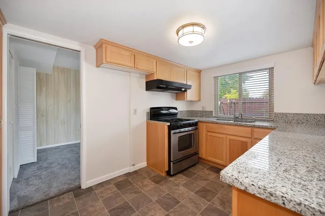 $310,000 | 3132 Vía Grande, Sacramento, CA 95825