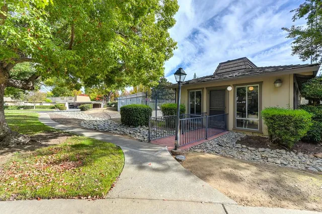 $310,000 | 3132 Vía Grande, Sacramento, CA 95825