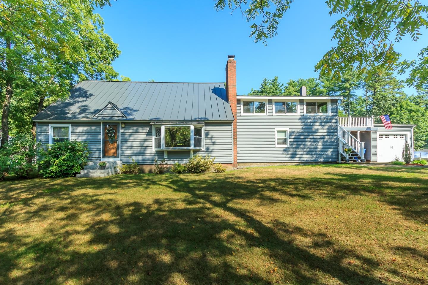 190 Litchfield Road Londonderry, NH 03053 - Photo 1 of 56