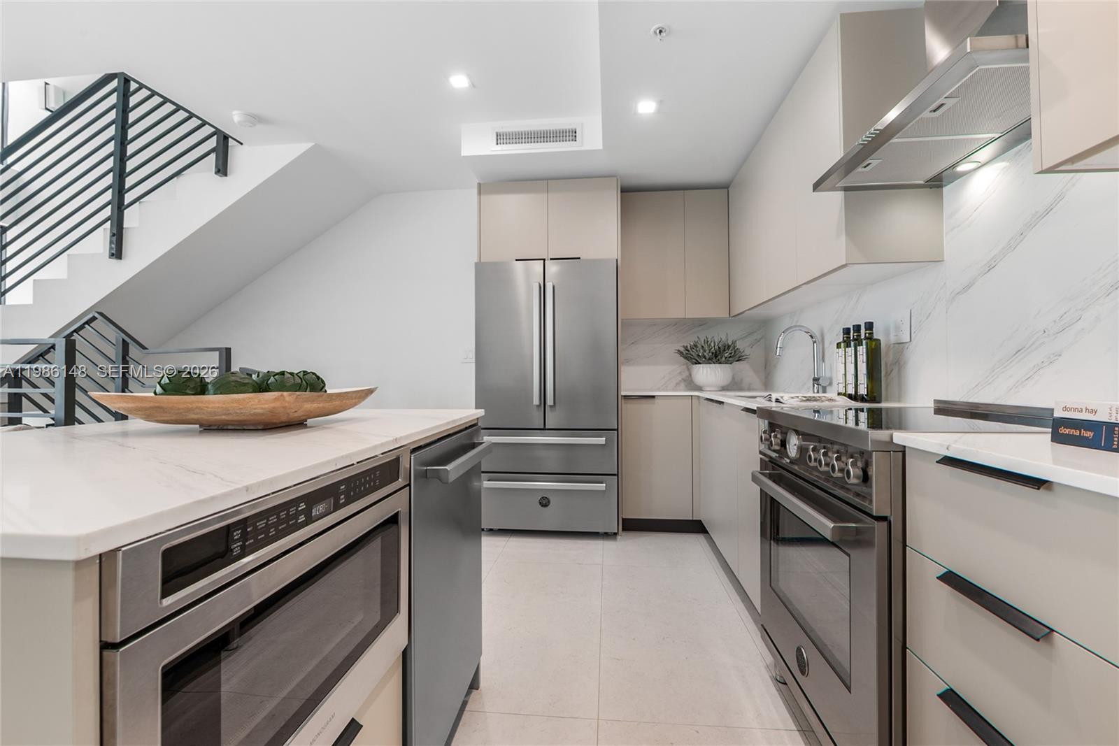 721 Southwest 11th Street, Unit A Miami, FL 33129 - Photo 10 of 31