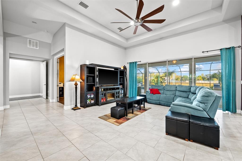 7484 Ripetta Street Sarasota, FL 34240 - Photo 15 of 59