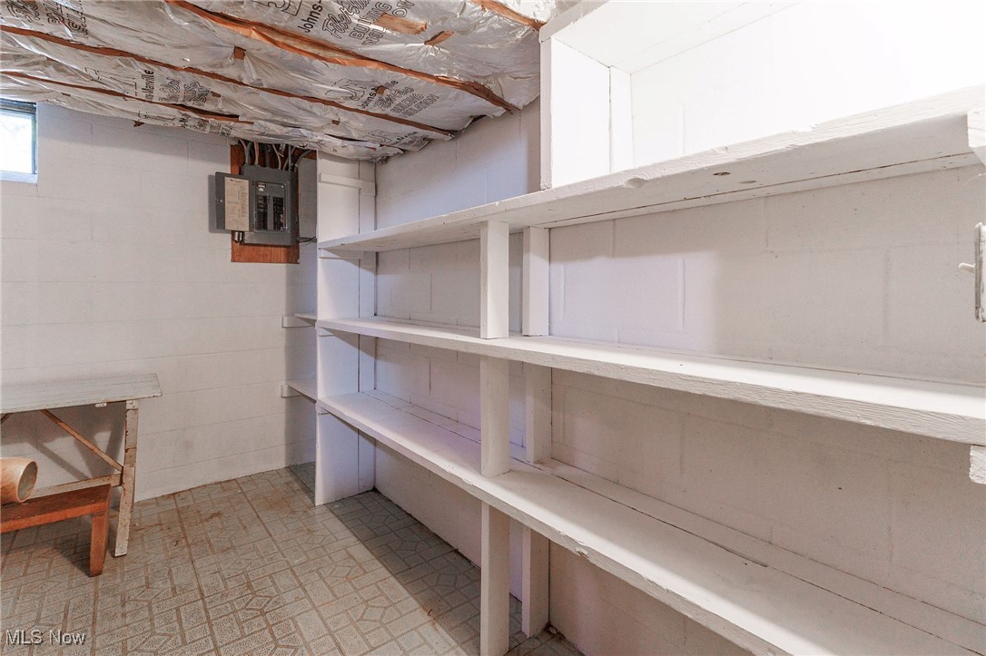 966 Brainard Road Cleveland, OH 44143 - Photo 50 of 50 Storage featuring electric panel