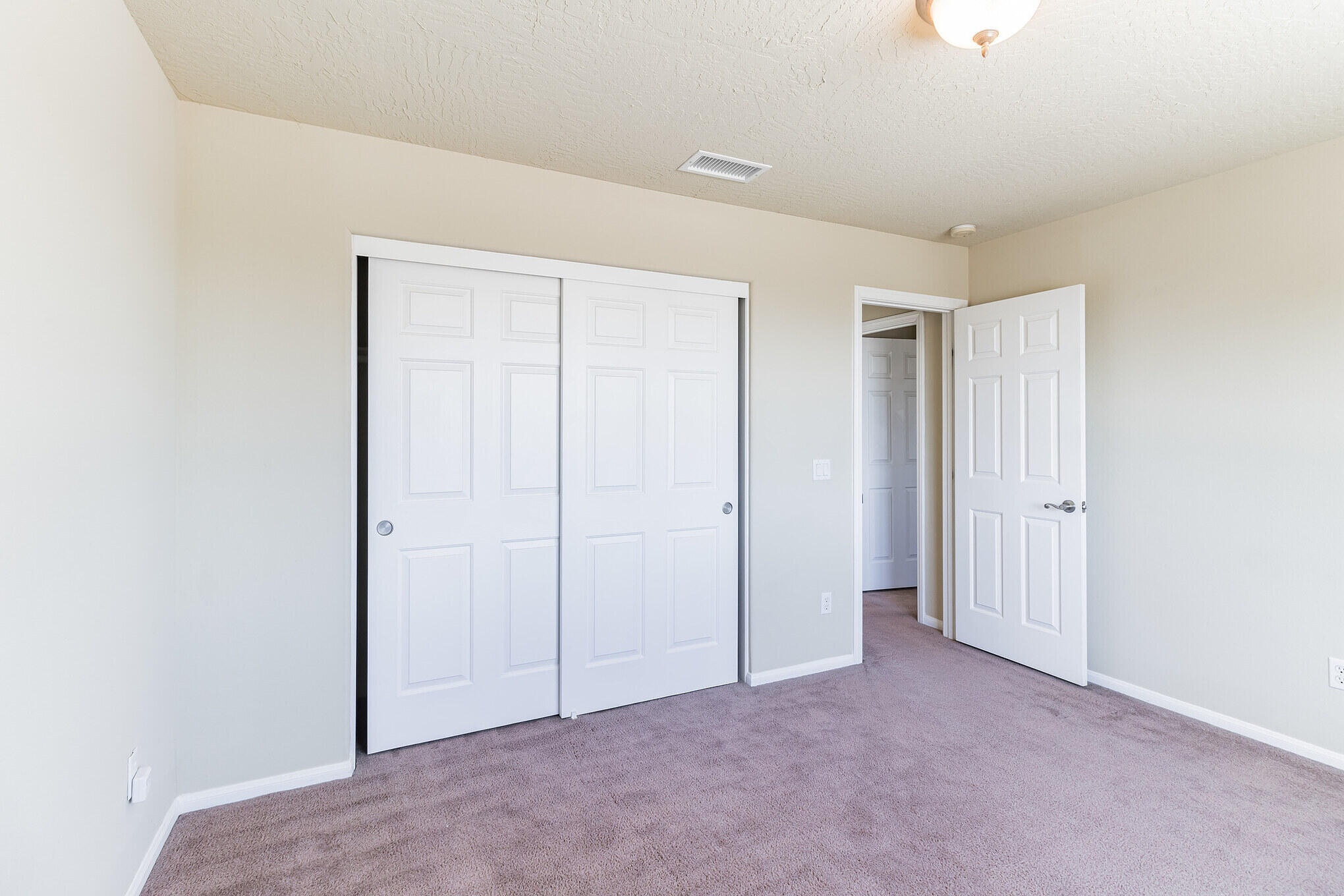 381 Calaveras Road Pinon Hills, CA 92372 - Photo 12 of 27 a view of an empty room
