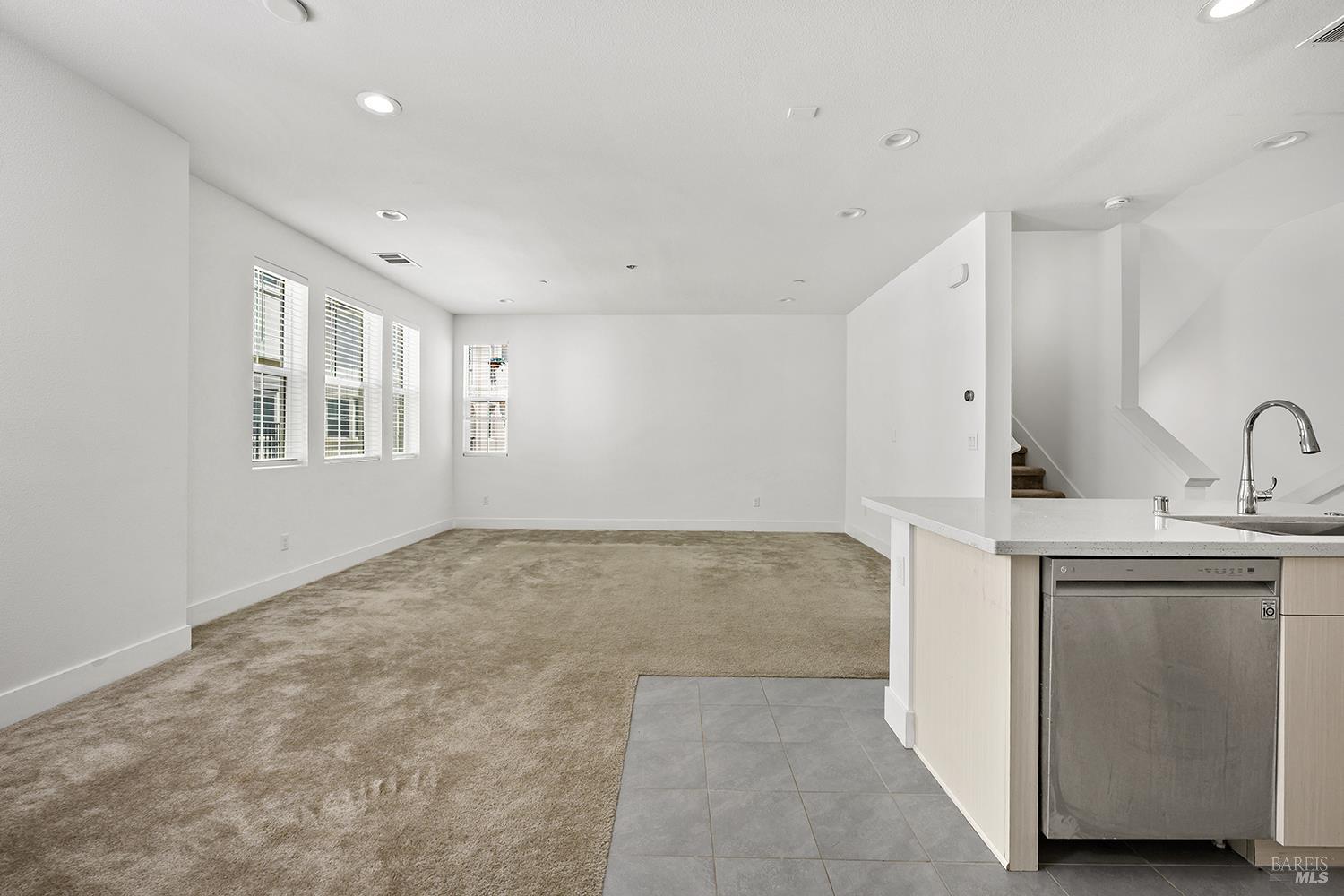 901 Rockview Road Novato, CA 94949 - Photo 13 of 38