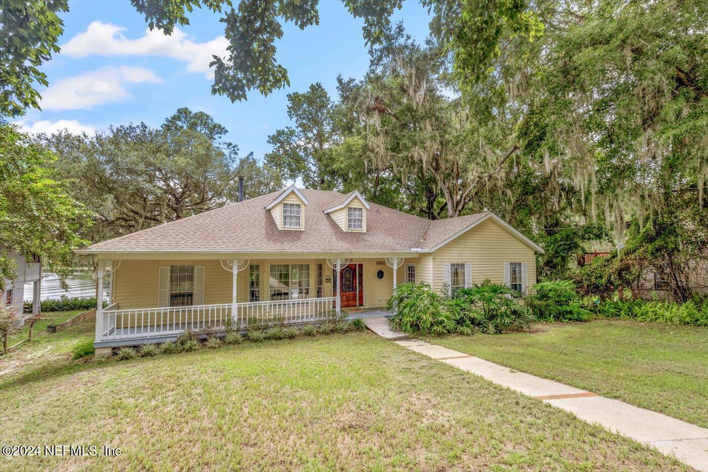 8495 Lilly Lake Road Melrose, FL 32666 - Photo 3 of 60 Front of Home