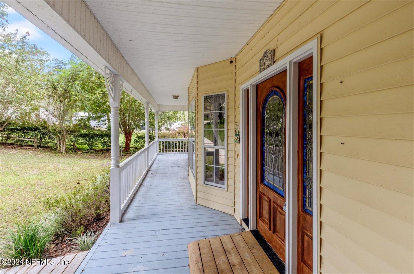 8495 Lilly Lake Road Melrose, FL 32666 - Photo 9 of 60 Porch Angle
