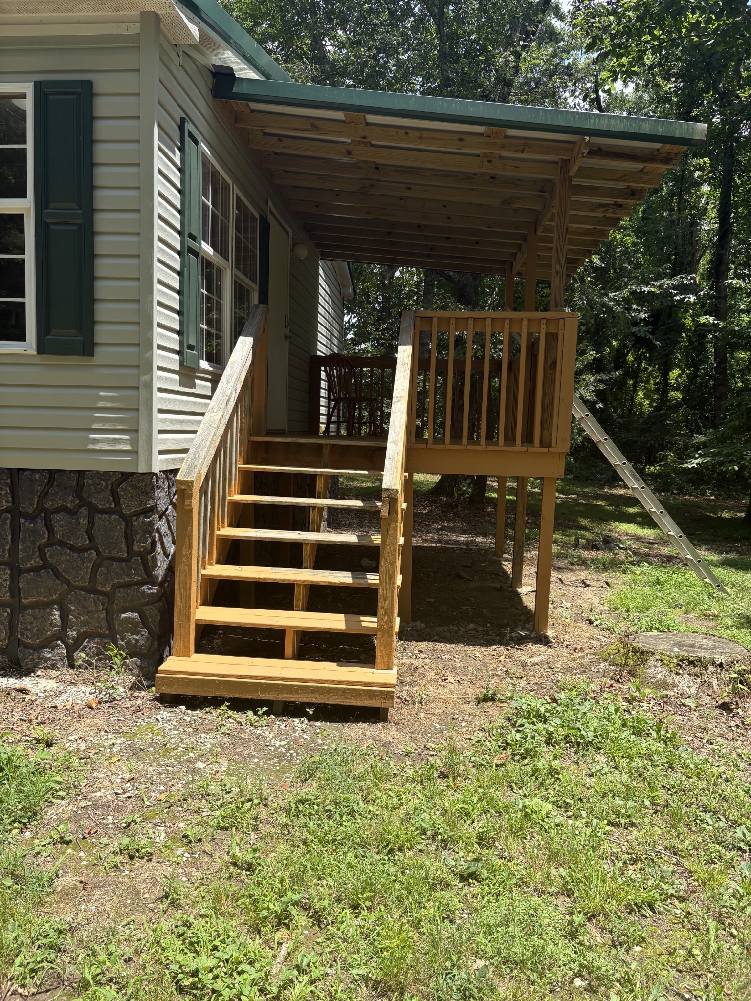 131 Laurel Trails Road Monteagle, TN 37356 - Photo 4 of 13 a view of entryway with a front door