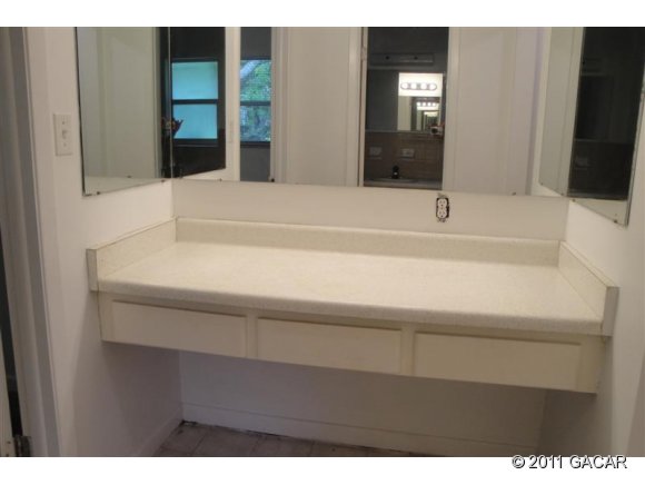 531 Northwest 55th Street Gainesville, FL 32607 - Photo 13 of 24 Gallery Image 13