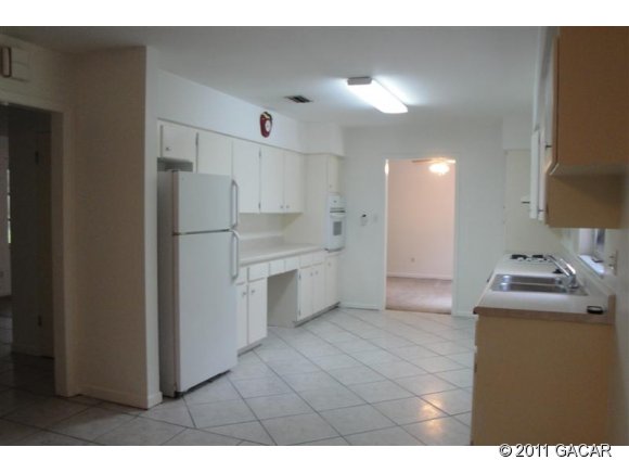 531 Northwest 55th Street Gainesville, FL 32607 - Photo 8 of 24 Gallery Image 8