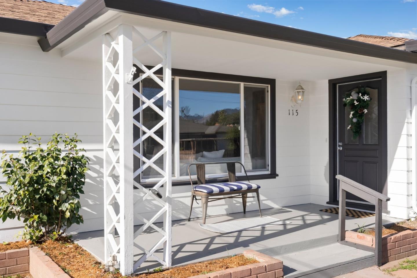 115 Anderson Road Watsonville, CA 95076 - Photo 6 of 40 Gallery Image 6