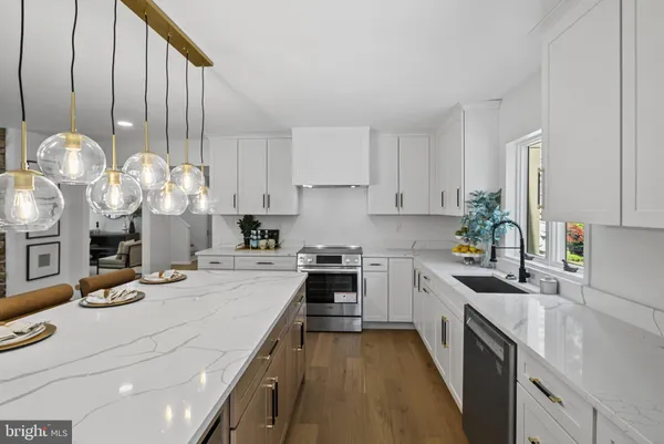 $970,000 | 11006 Valley Heights Drive, Owings Mills, MD 21117