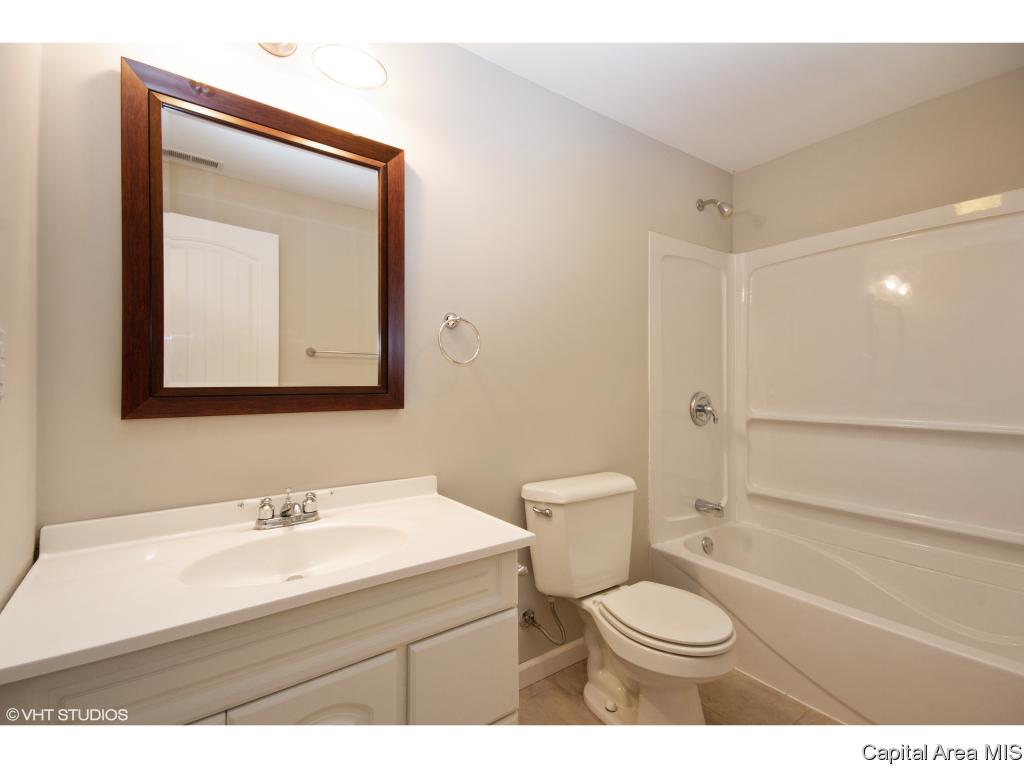 3749 Morning Star Court Decatur, IL 62521 - Photo 19 of 21