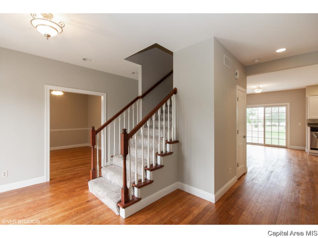 3749 Morning Star Court Decatur, IL 62521 - Photo 3 of 21