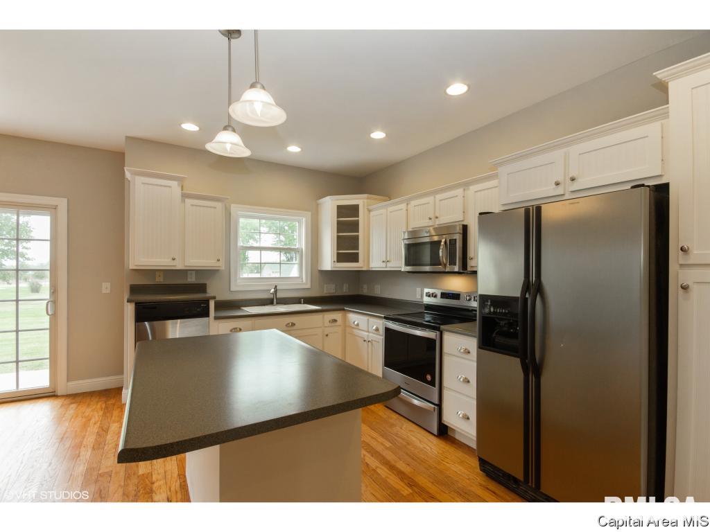 3749 Morning Star Court Decatur, IL 62521 - Photo 9 of 21