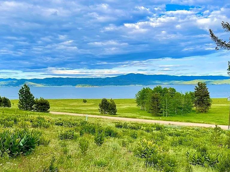 1519 West Mountain Road, Unit 2A12 Cascade, ID 83611 - Photo 1 of 1 Main View