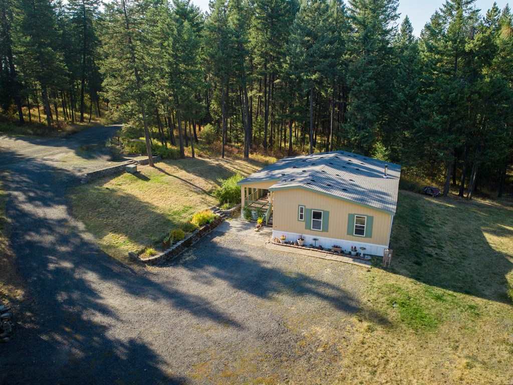 11315 East Halliday Road Colbert, WA 99005 - Photo 2 of 20