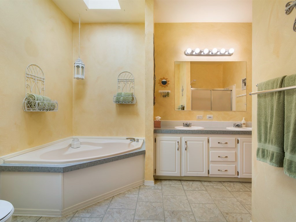 11315 East Halliday Road Colbert, WA 99005 - Photo 12 of 20