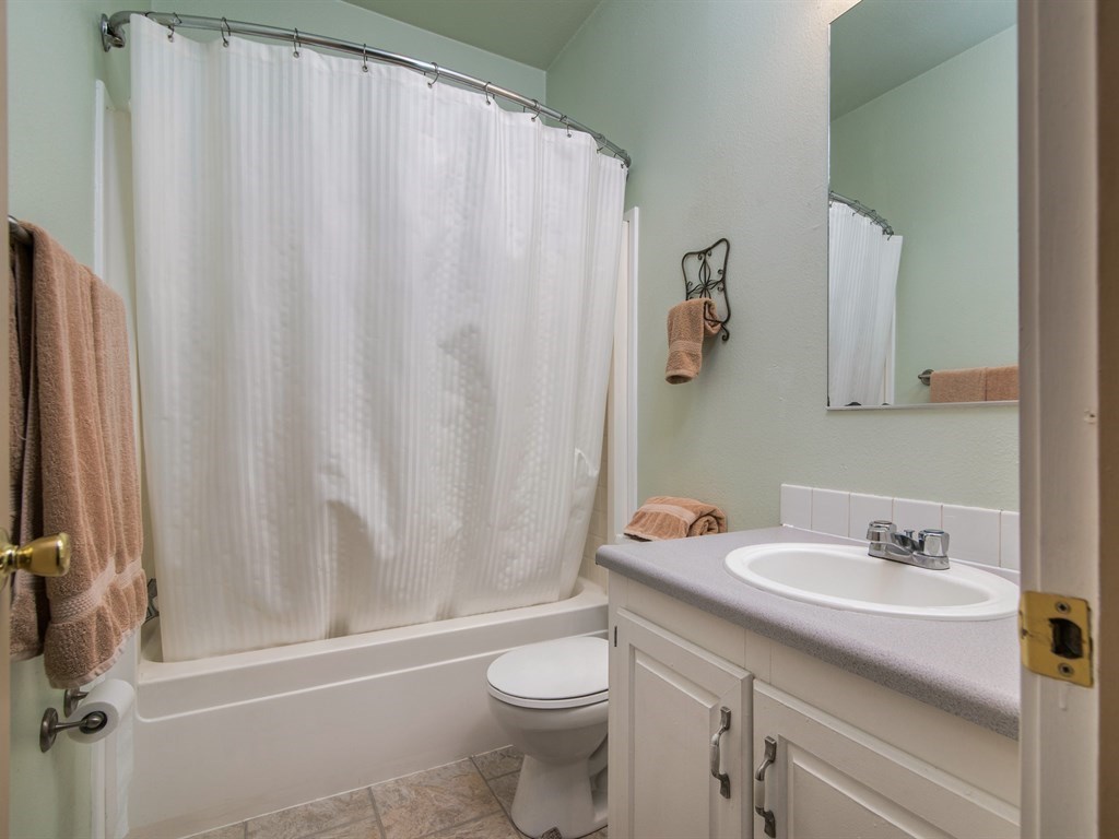 11315 East Halliday Road Colbert, WA 99005 - Photo 14 of 20