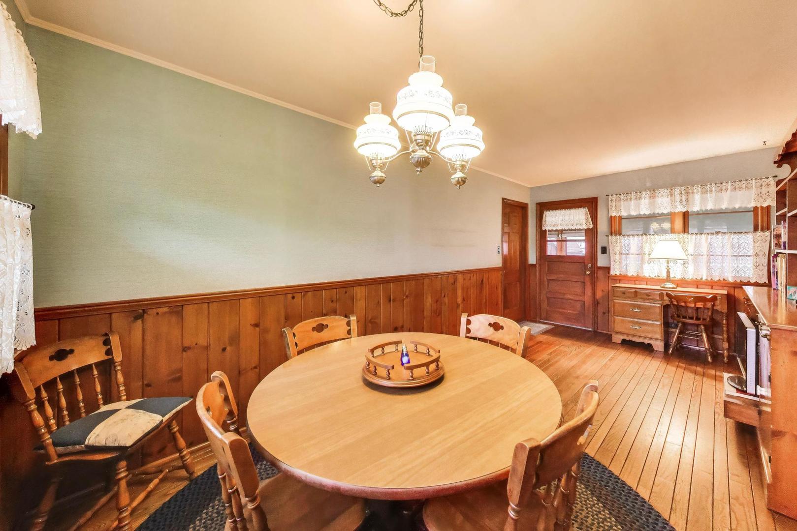 8012 West Davis Street Niles, IL 60714 - Photo 16 of 48