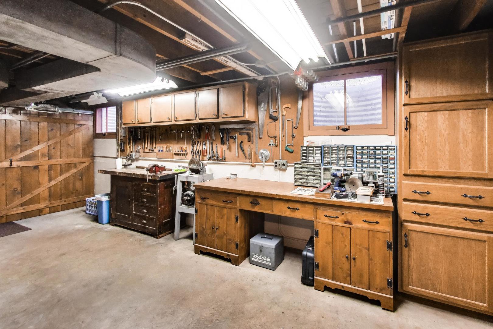 8012 West Davis Street Niles, IL 60714 - Photo 36 of 48