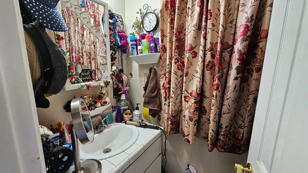 $338,000 | 807 O Street, Firebaugh, CA 93622